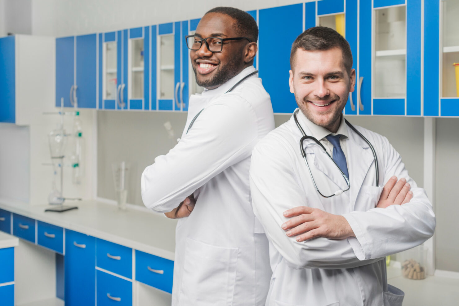 Contabilidade especializada para médicos recém-formados como estruturar sua vida financeira desde o início da carreira